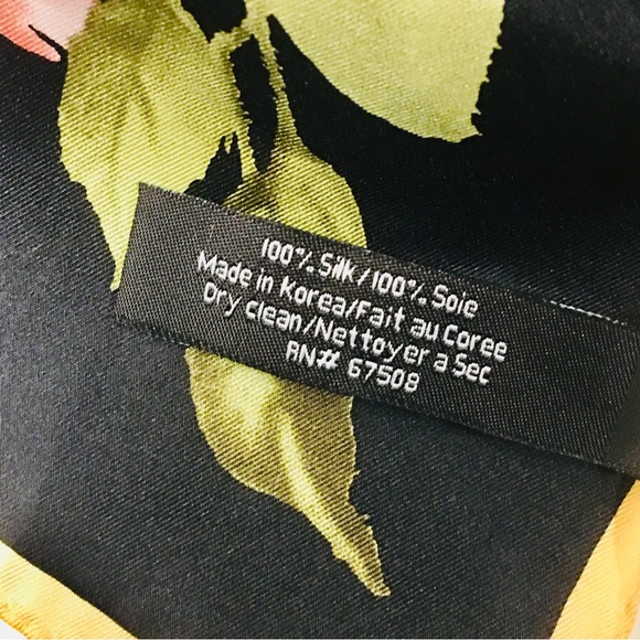 KASPER SILK SCARF STUNNING CONTRASTING BLACK ROSE & BEIGE FLORAL PRINT EUC - Picture 6 of 7